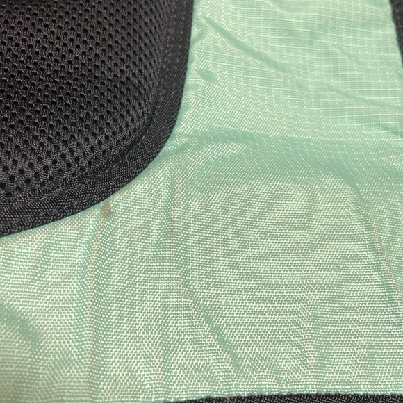 L L Bean bookbag with lots of compartments - Picture 4 of 9